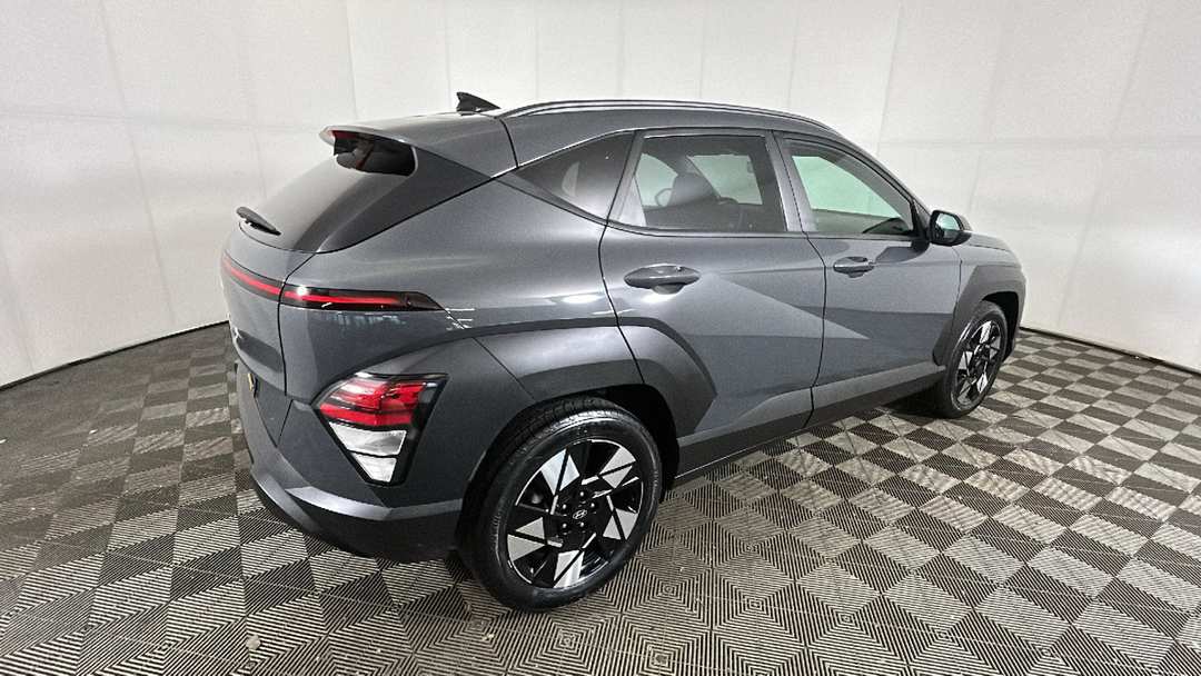 2024 Hyundai Kona SEL - Image 3