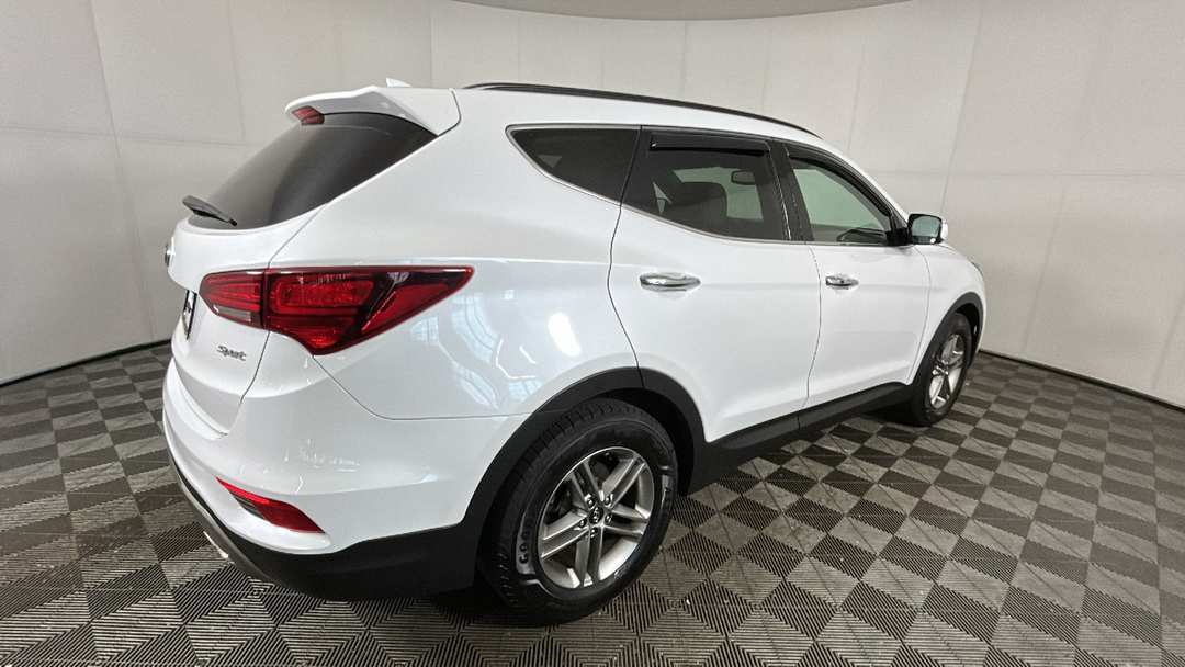 2017 Hyundai Santa Fe Sport 2.4 Base - Image 3