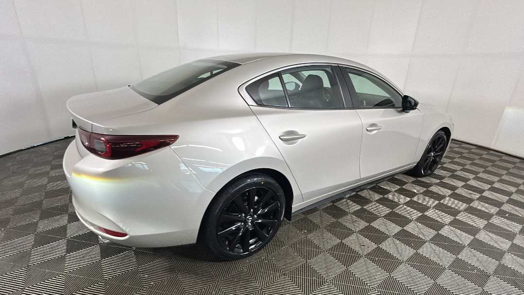 2024 MAZDA Mazda3 2.5 S Select Sport - Image 3