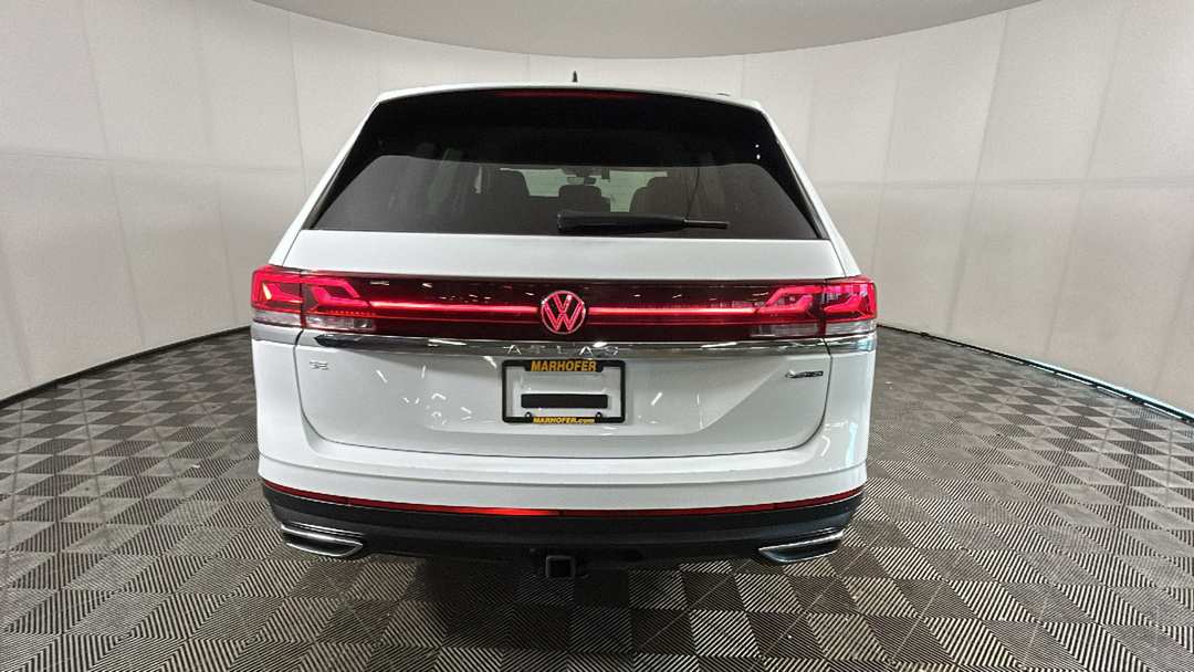 2025 Volkswagen Atlas 2.0T SE w/Technology - Image 3