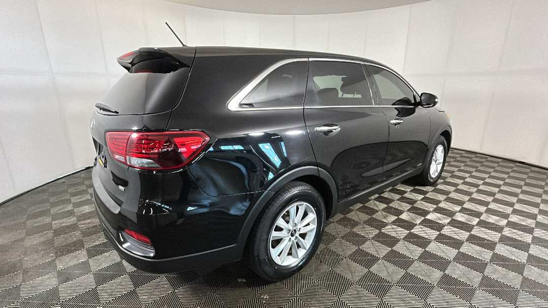 2020 Kia Sorento LX - Image 3