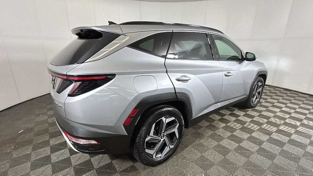 2024 Hyundai Tucson Plug-In Hybrid Limited - Image 3