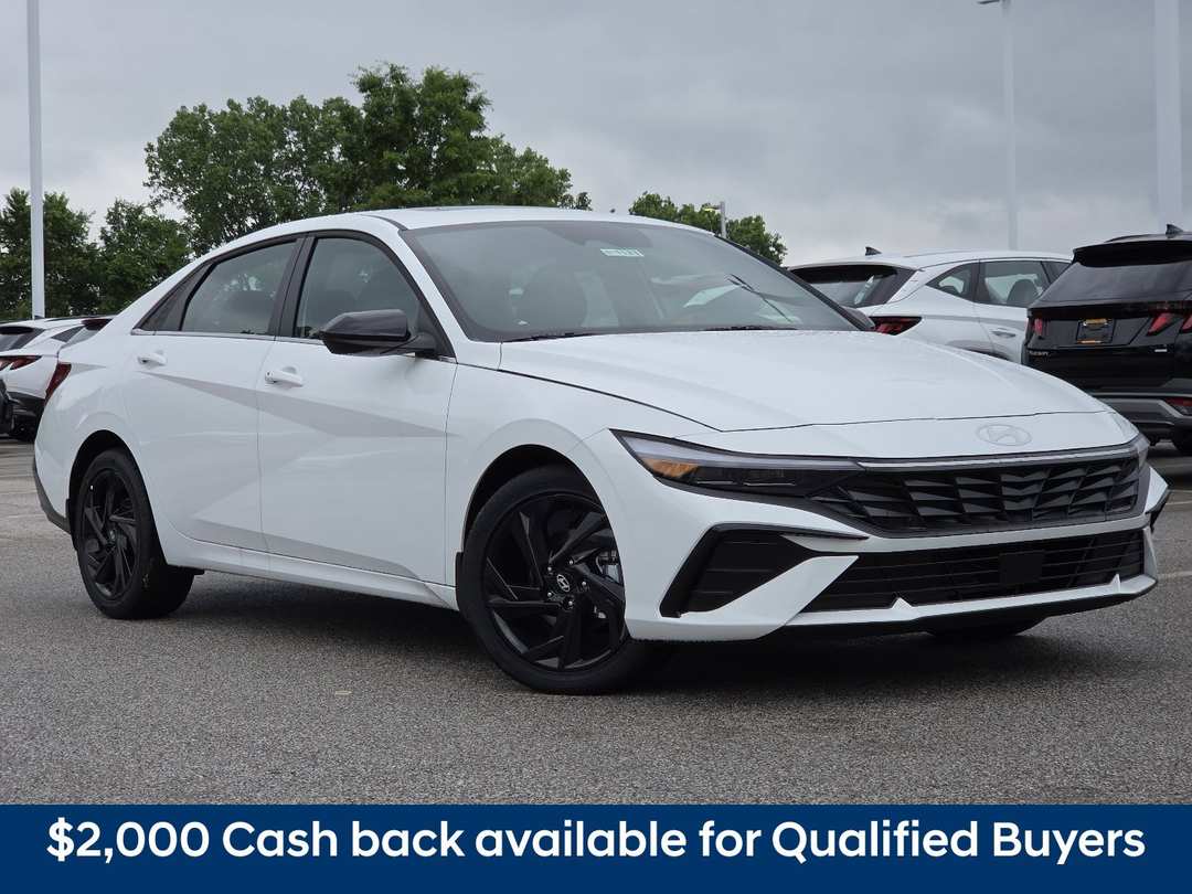 2026 Hyundai Elantra SEL Sport - Image 2