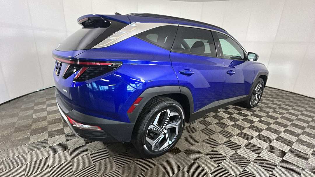 2023 Hyundai Tucson Limited - Image 3