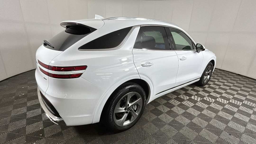 2026 Genesis Gv70 2.5T - Image 3