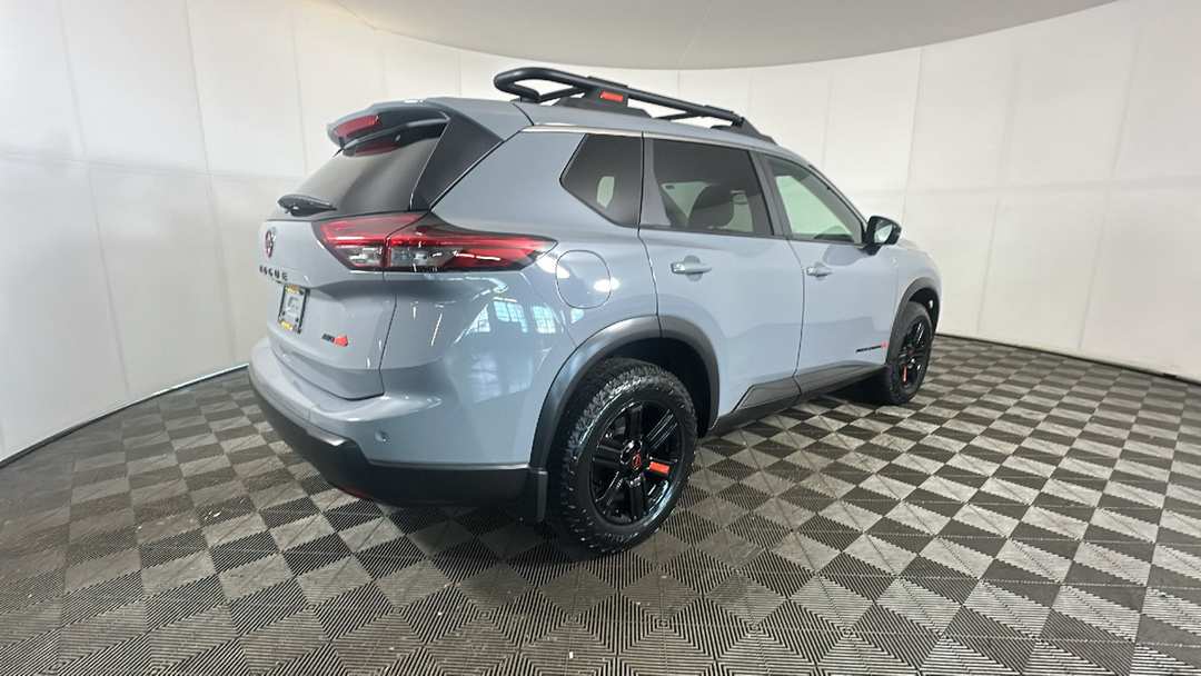 2025 Nissan Rogue Rock Creek - Image 3