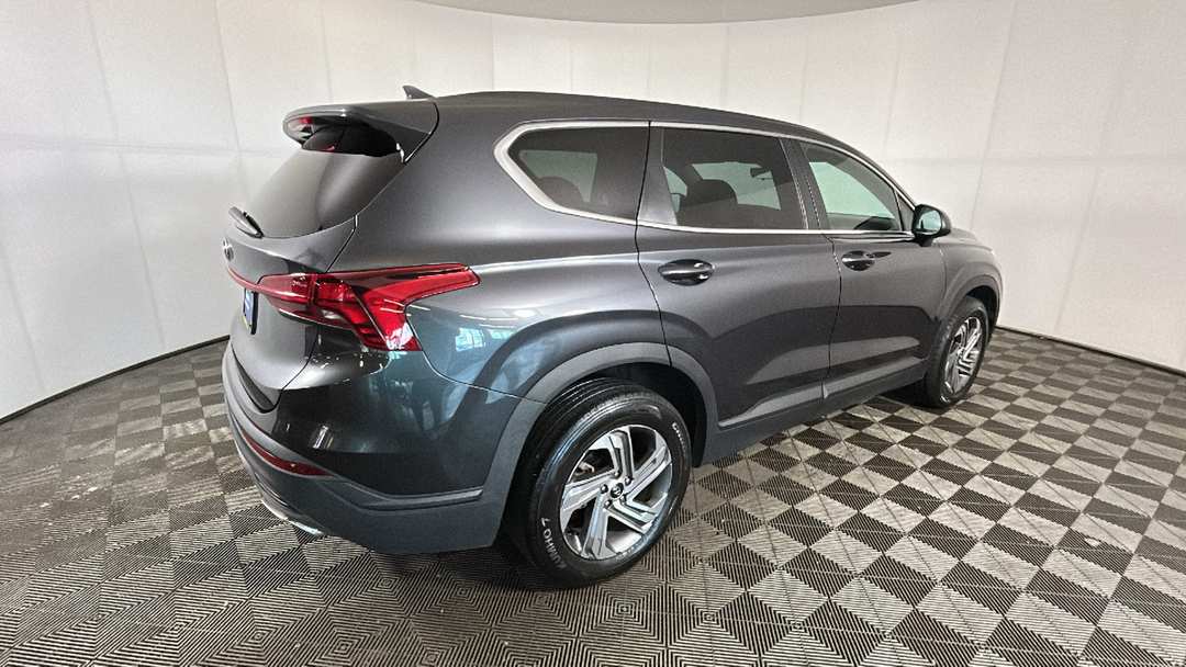 2023 Hyundai Santa Fe SE - Image 3