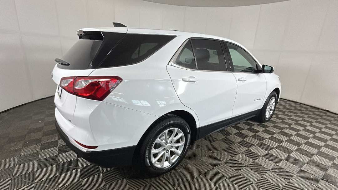 2019 Chevrolet Equinox LT - Image 3