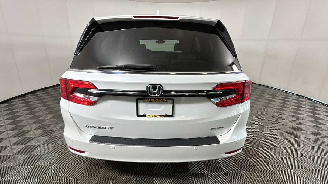 2022 Honda Odyssey Elite - Image 3