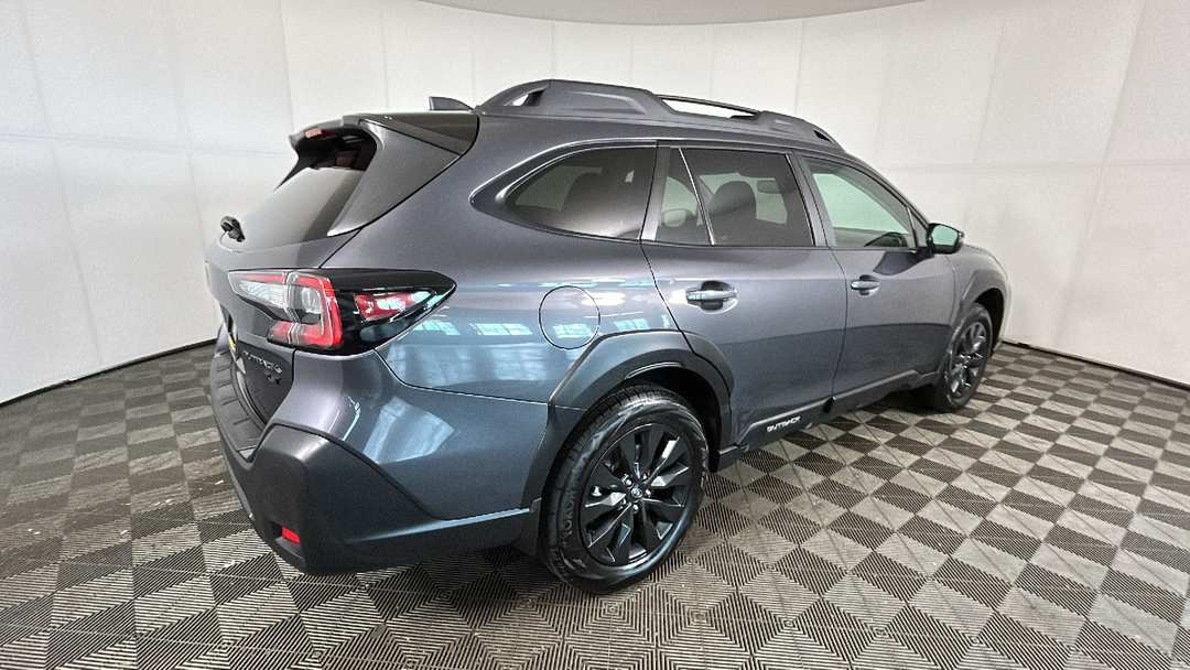 2024 Subaru Outback Onyx Edition XT - Image 3