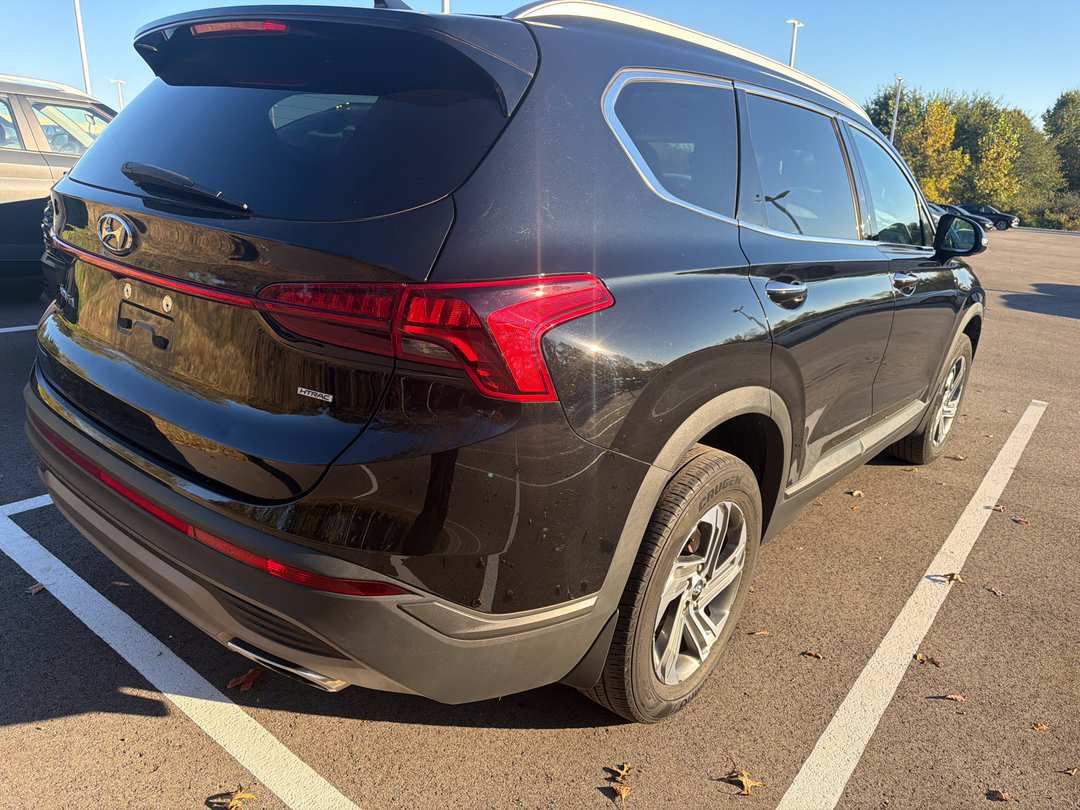 2023 Hyundai Santa Fe SEL - Image 3